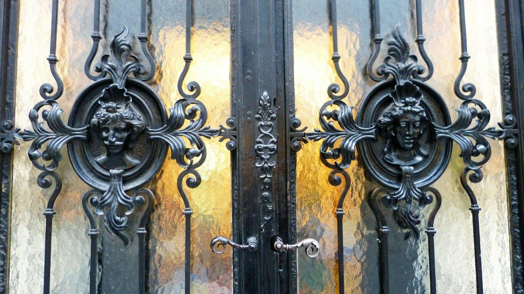 Hotel Zur Wiener Staatsoper Kültér fotó